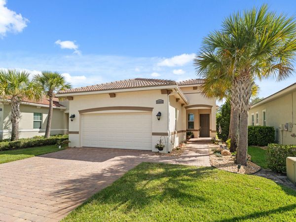 11215 SW Visconti Way, Port St. Lucie, FL 34986