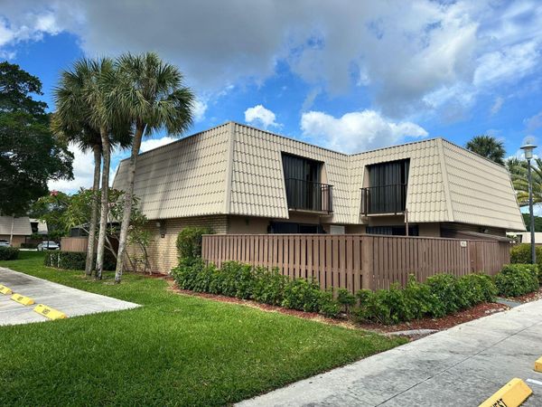 5718 57th Way, West Palm Beach, FL 33409