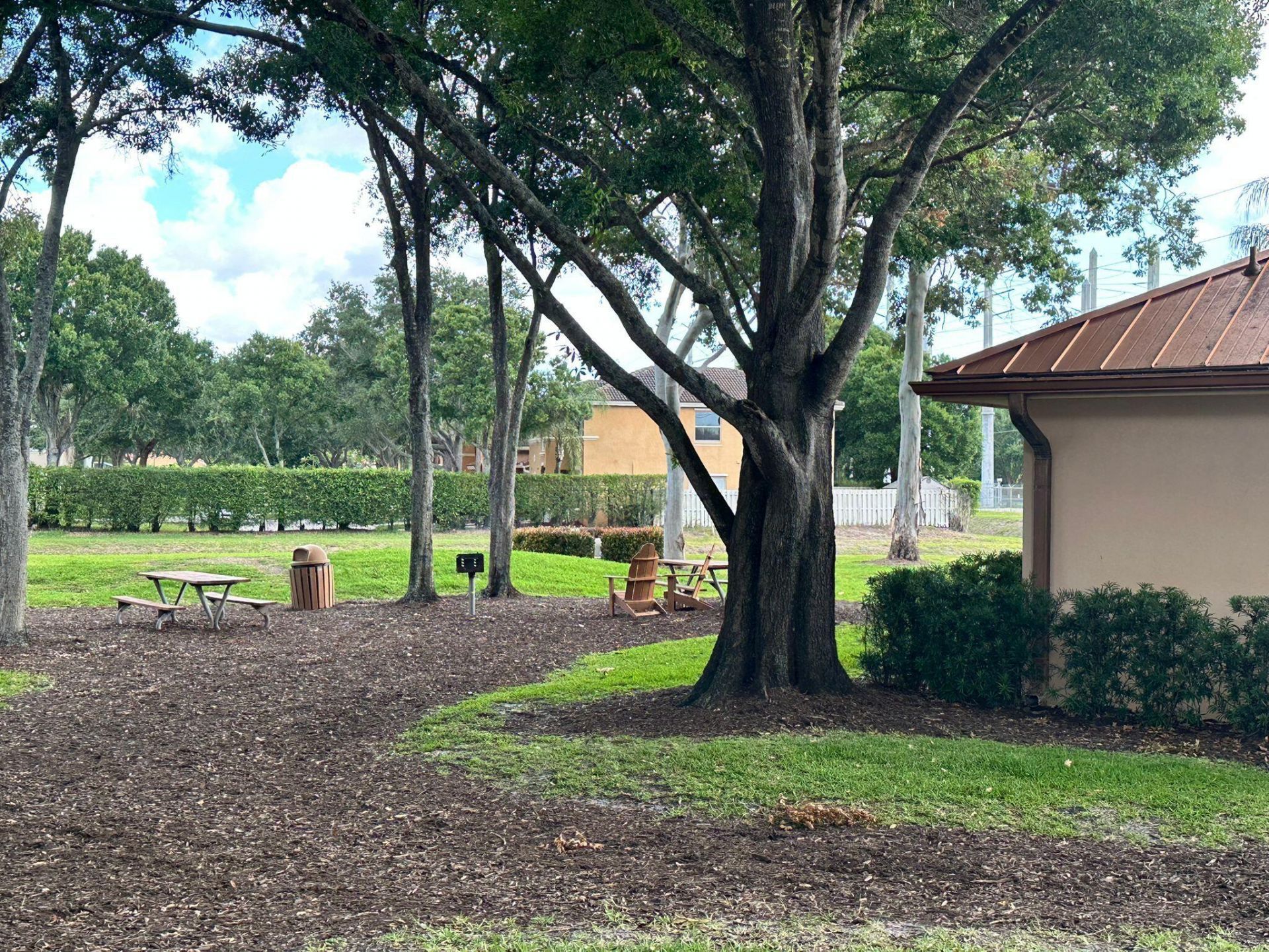 5718 57th Way, West Palm Beach, FL 33409 Photo