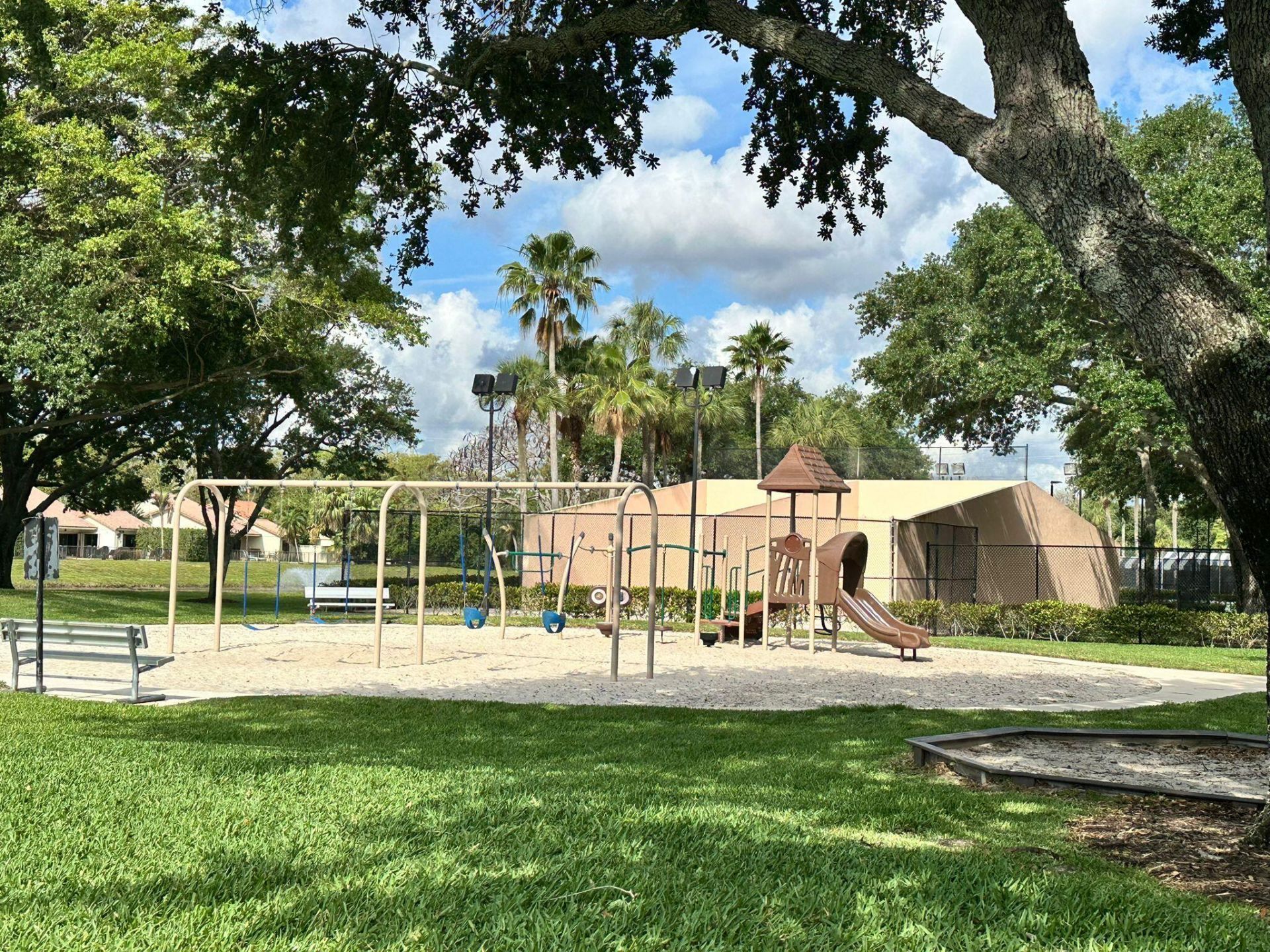 5718 57th Way, West Palm Beach, FL 33409 Photo