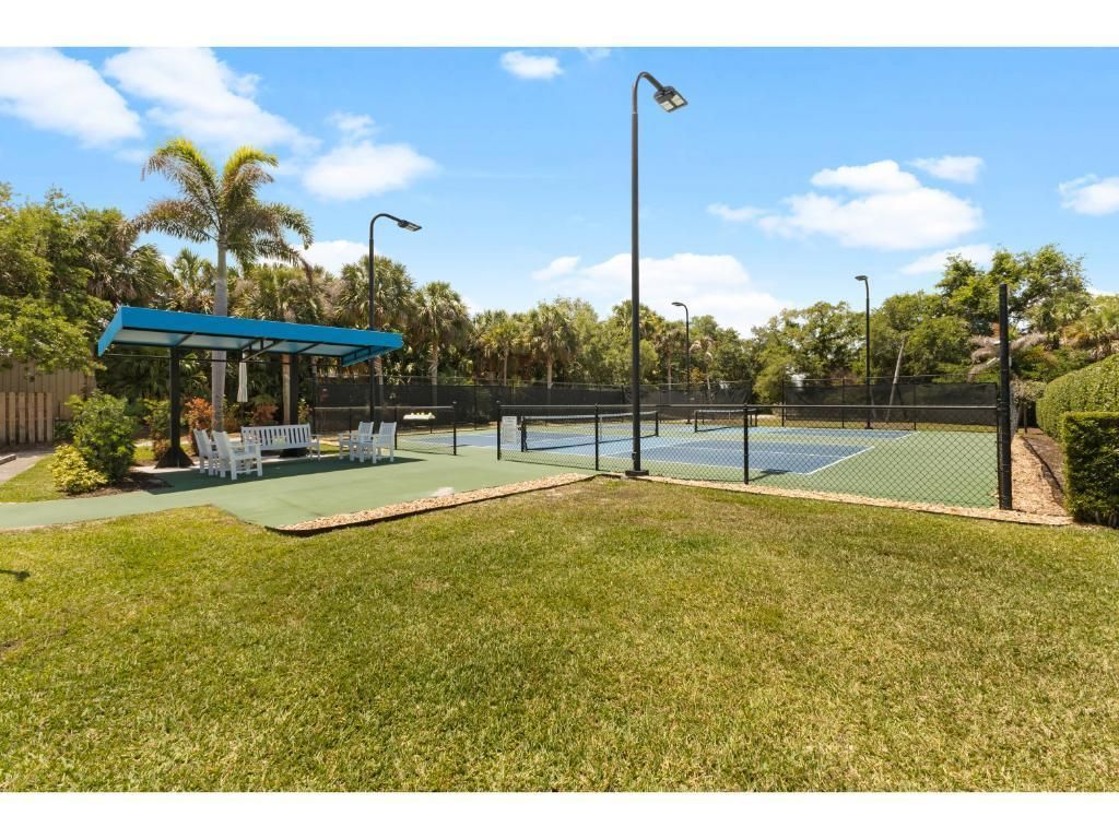 814 Carolina Circle Sw, Vero Beach, FL 32962 Photo