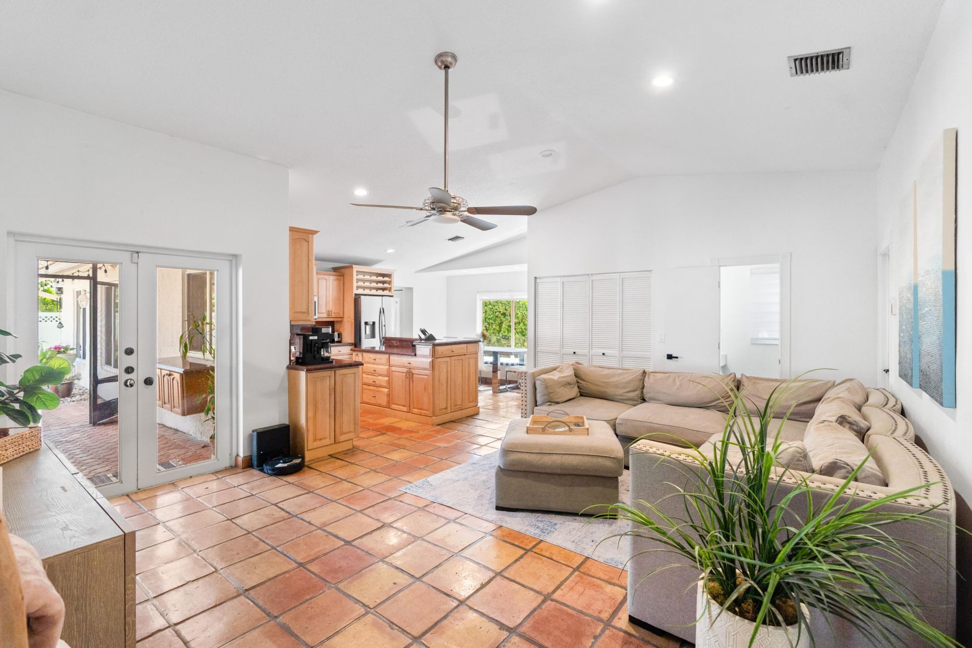 10885 NW 6th Street, Coral Springs, FL 33071 Photo