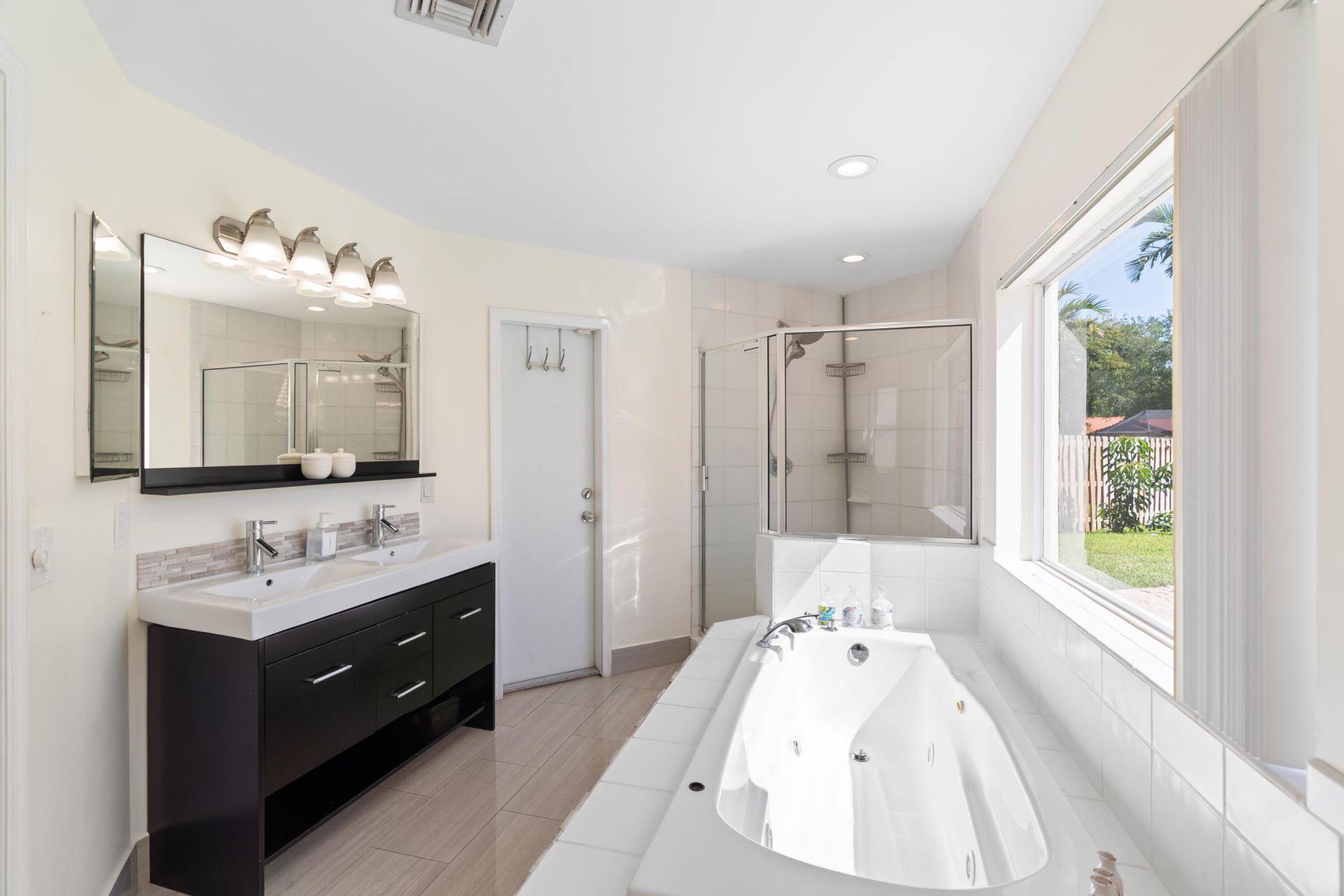 10885 NW 6th Street, Coral Springs, FL 33071 Photo