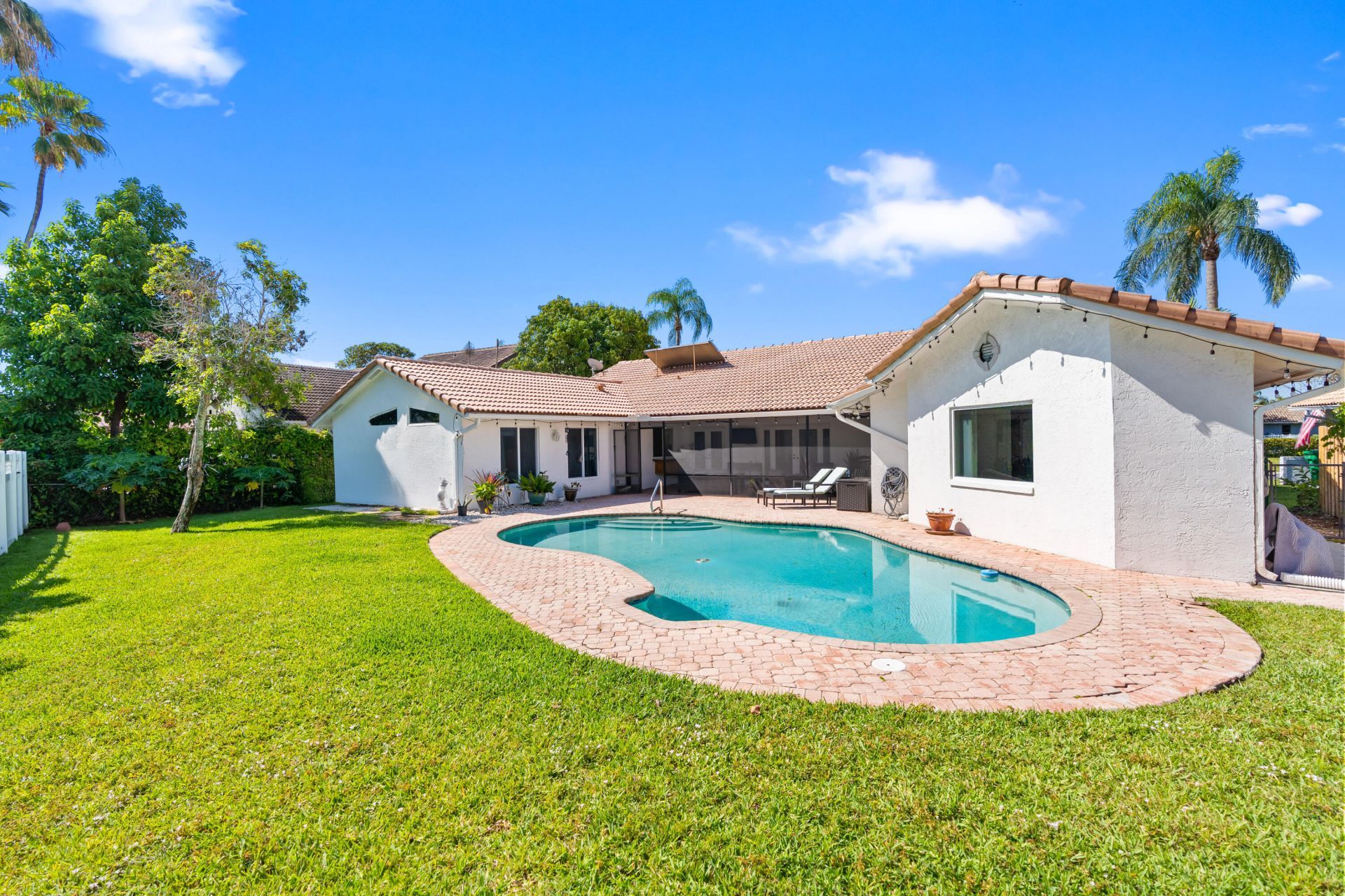 10885 NW 6th Street, Coral Springs, FL 33071 Photo