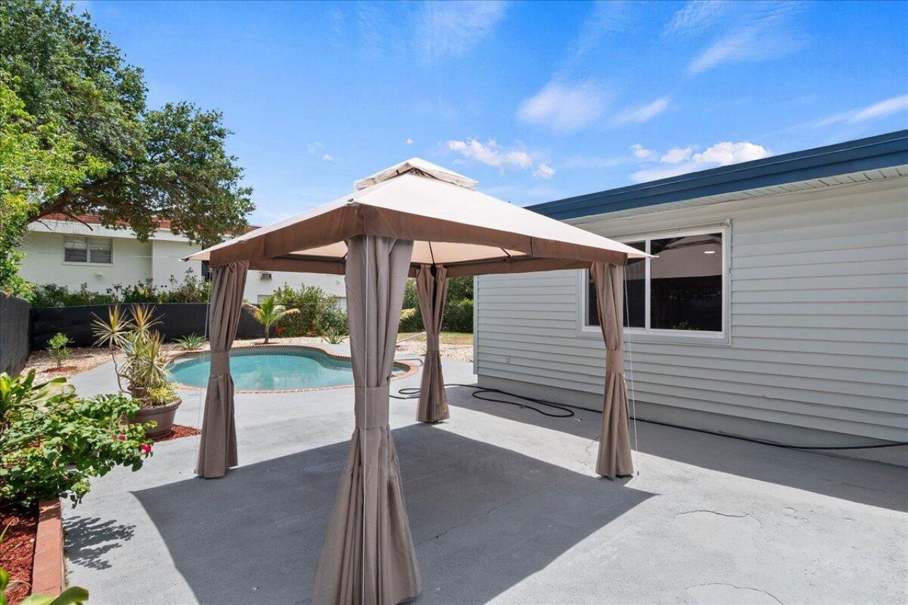 1414 S N Street, Lake Worth Beach, FL 33460 Photo