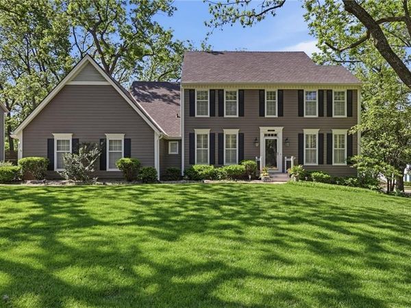 11203 W 124TH Street, Overland Park, KS 66213