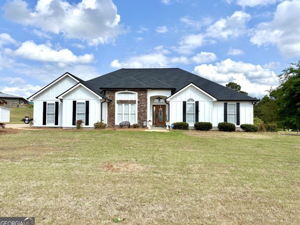 102 Troon Way, Lagrange, GA 30241