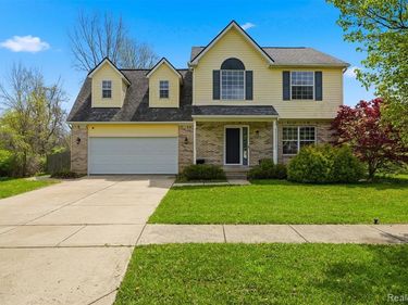 30179 Kim Lane 5, Romulus, MI 48174