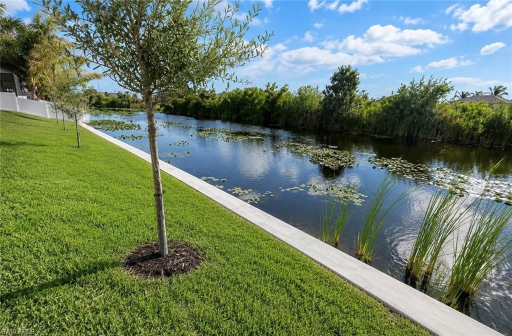 1008 NW 12th Ave, Cape Coral, FL 33993 Photo