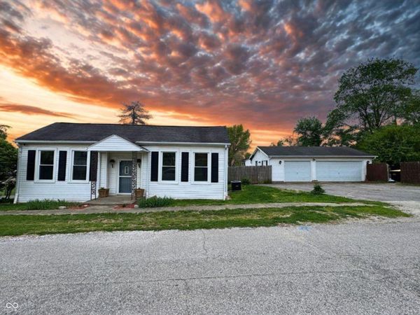 15 N 7th Street, Gosport, IN 47433