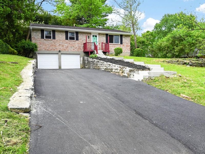 429 Mc Creary Court, Springfield Twp., OH 45231 Photo 3