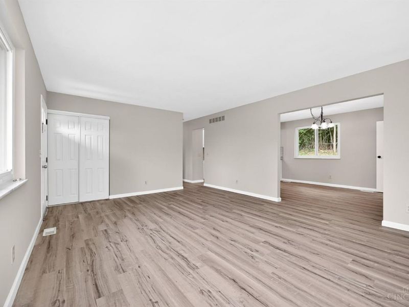 429 Mc Creary Court, Springfield Twp., OH 45231 Photo 6