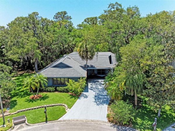 830 HAMMOCKWOOD COURT , SARASOTA, FL 34232