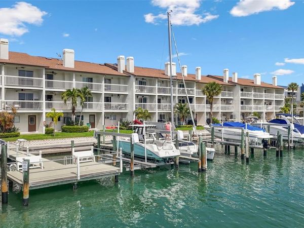 323 MADEIRA CIRCLE , ST PETERSBURG, FL 33715