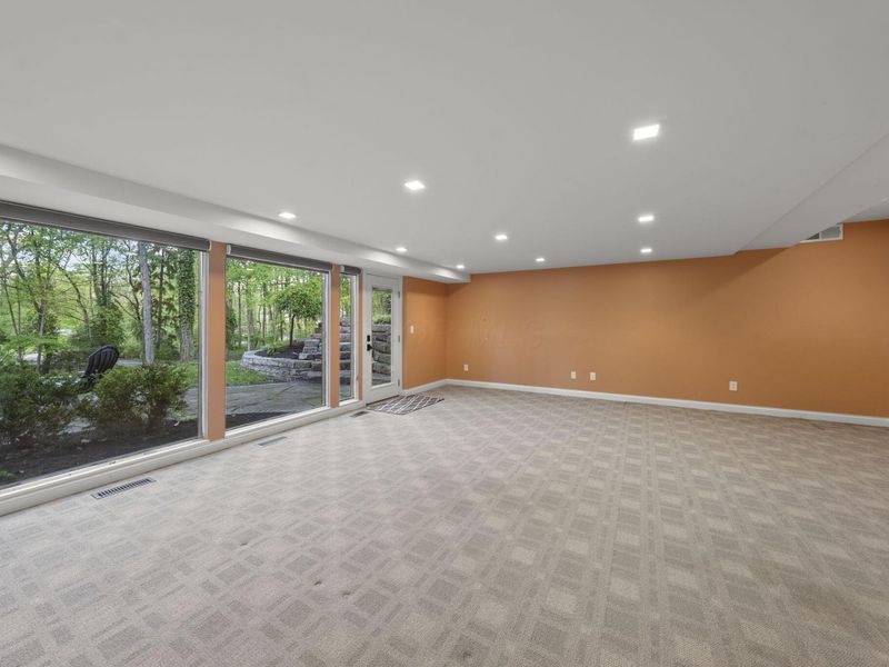 2391 Donna Drive, Columbus, OH 43220 Photo 50