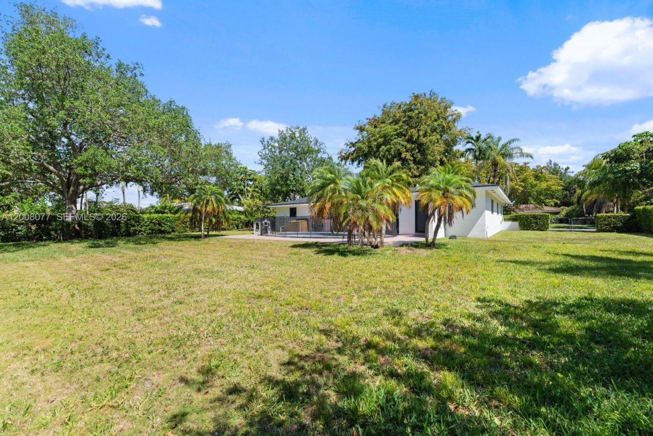 8620 SW 159th St , Palmetto Bay, FL 33157 Photo