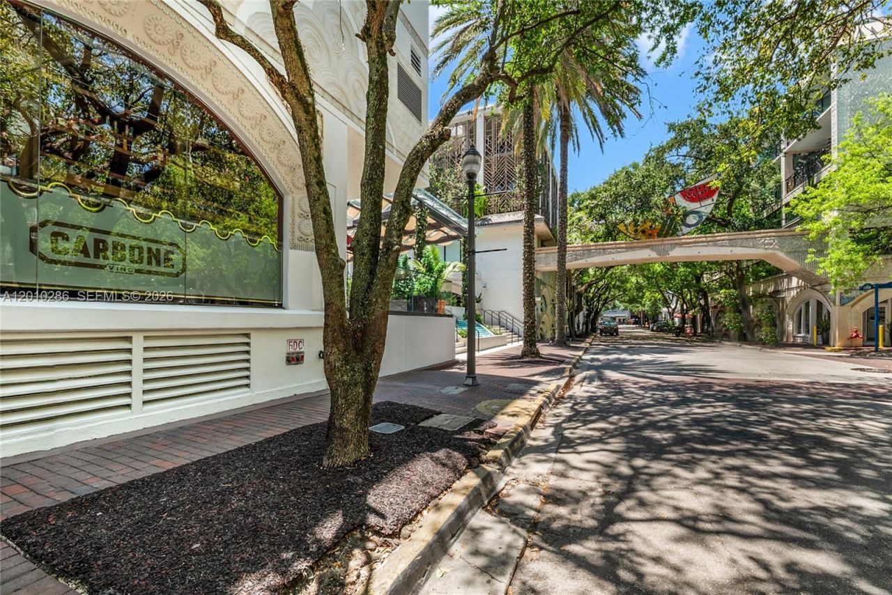 3333 Rice St , Unit 301, Miami, FL 33133 Photo