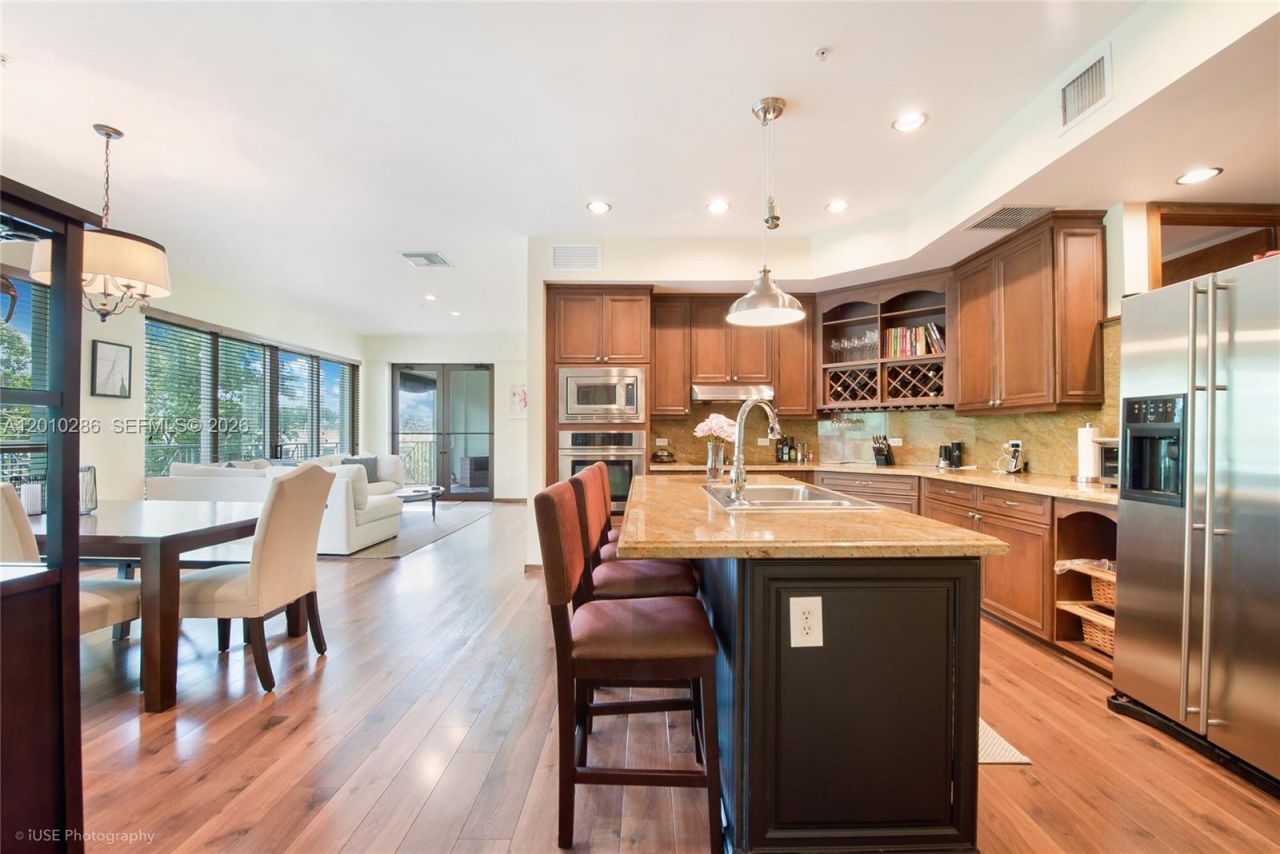 3333 Rice St , Unit 301, Miami, FL 33133 Photo