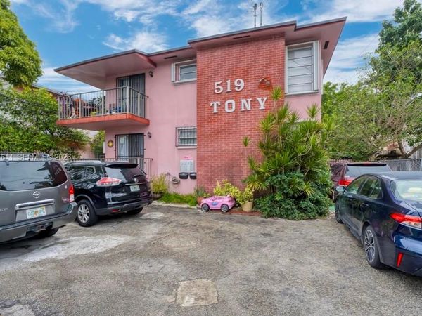 519 NW 10th Ave , Miami, FL 33136