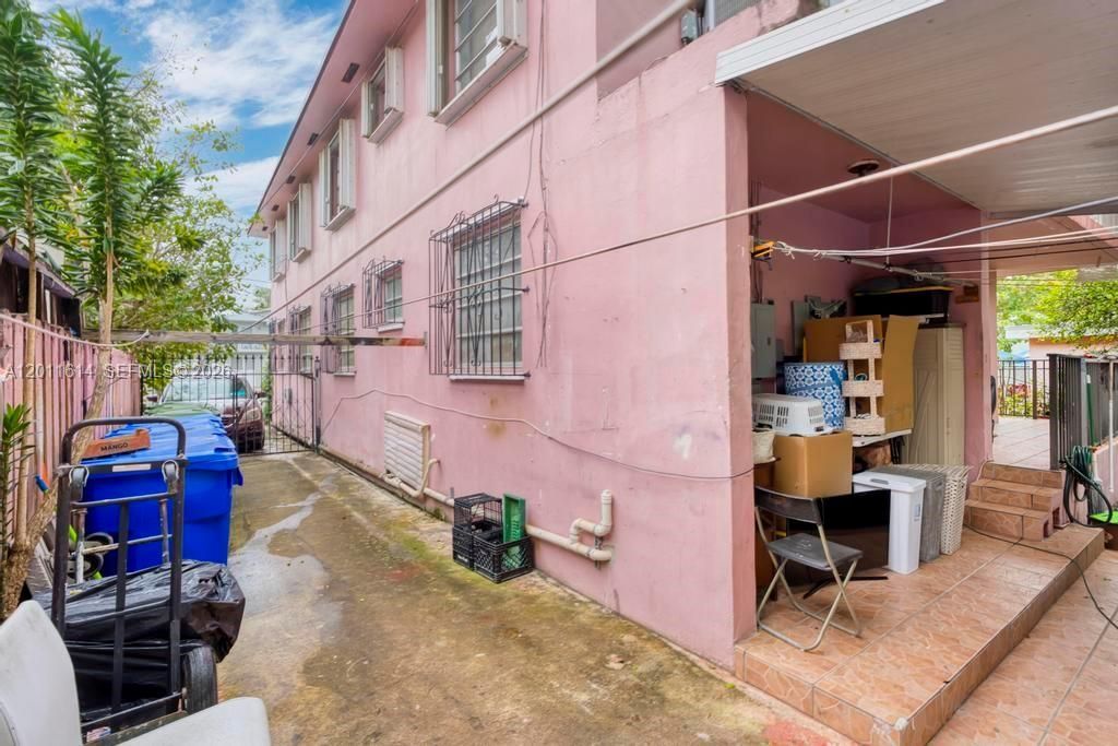 519 NW 10th Ave, Miami, FL 33136 Photo