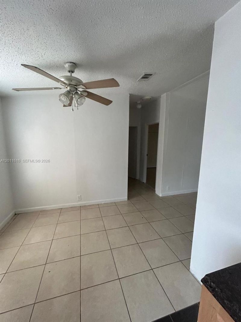 19800 SW 180th Ave, Unit 32, Miami, FL 33187 Photo