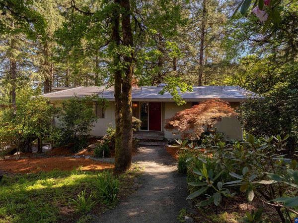 2715 NW Glenwood Pl, Corvallis, OR 97330