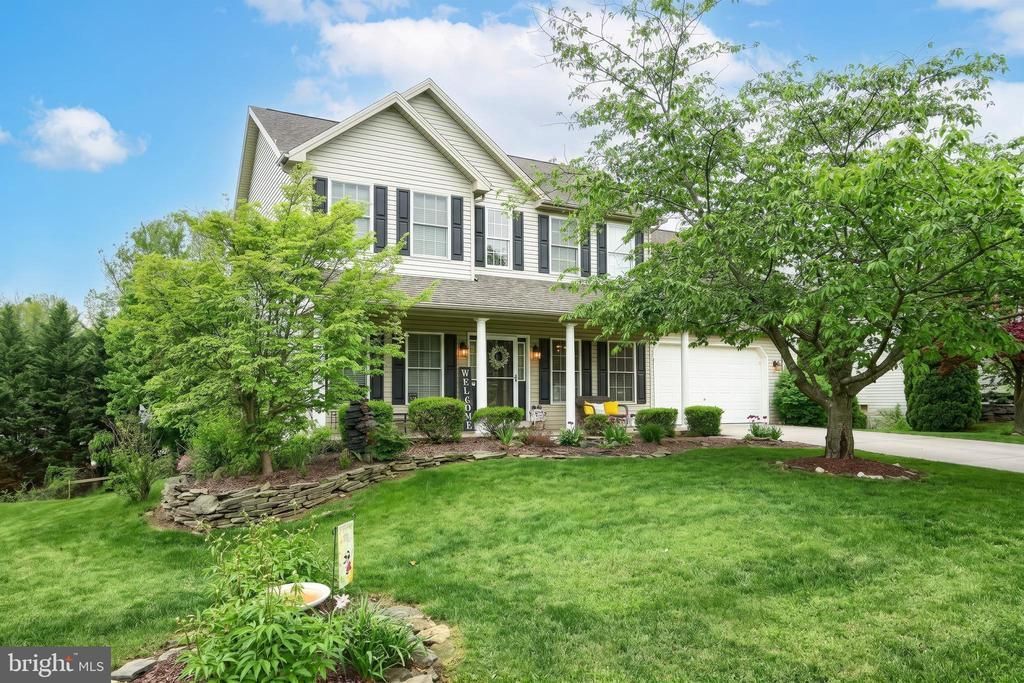 523 N REESER DRIVE , YORK HAVEN, PA 17370