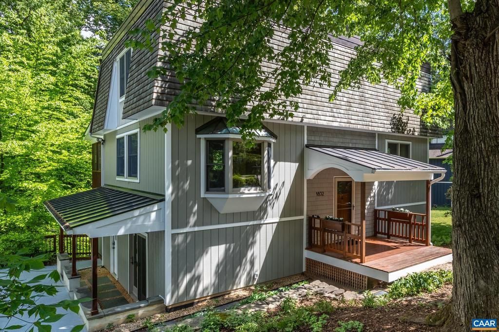 1832 Yorktown Dr, Charlottesville, VA 22901 Main Photo