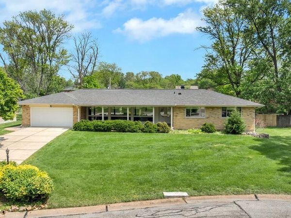 56 Lincord Drive, St Louis, MO 63128