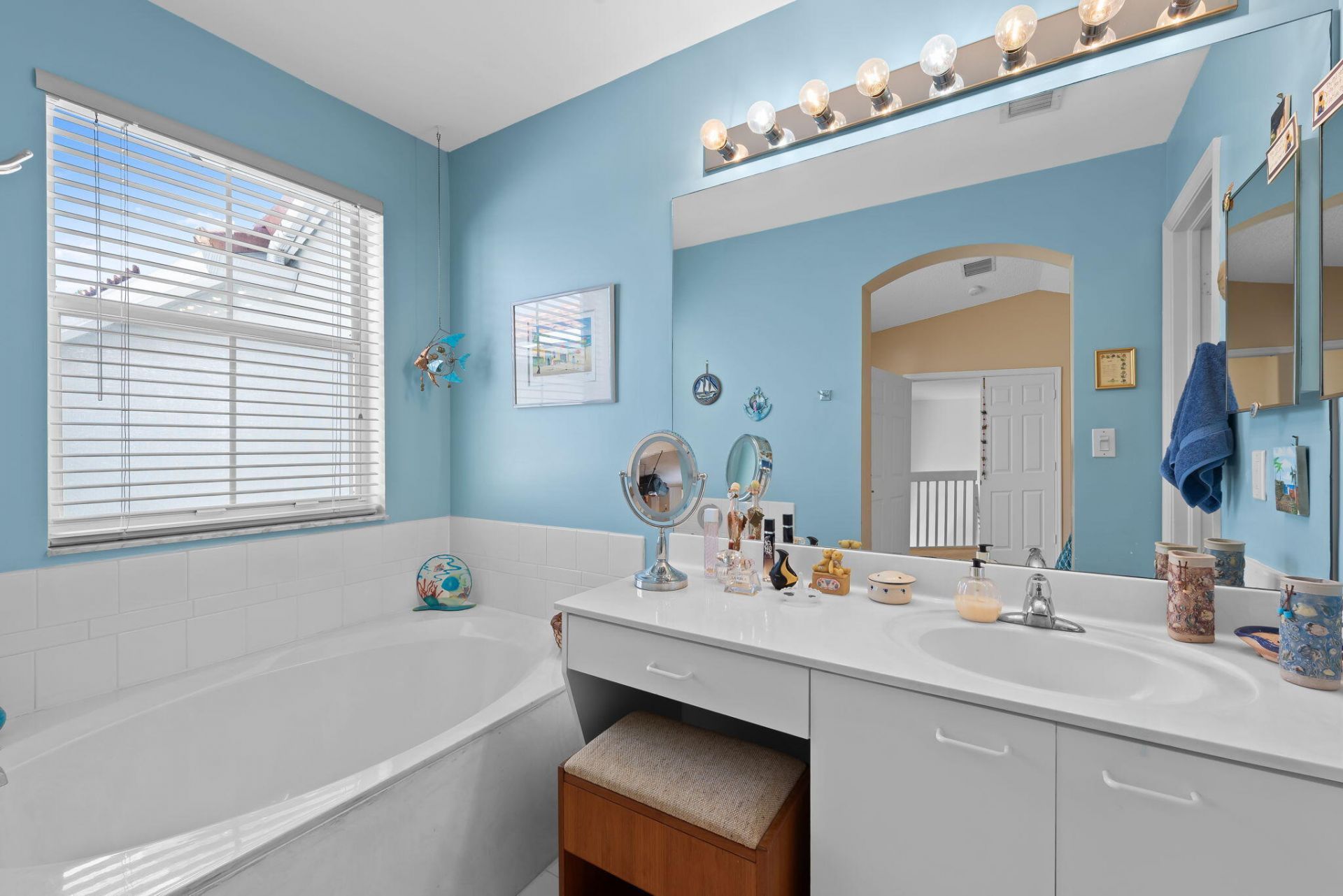931 Lemonwood Court, Hollywood, FL 33019 Photo