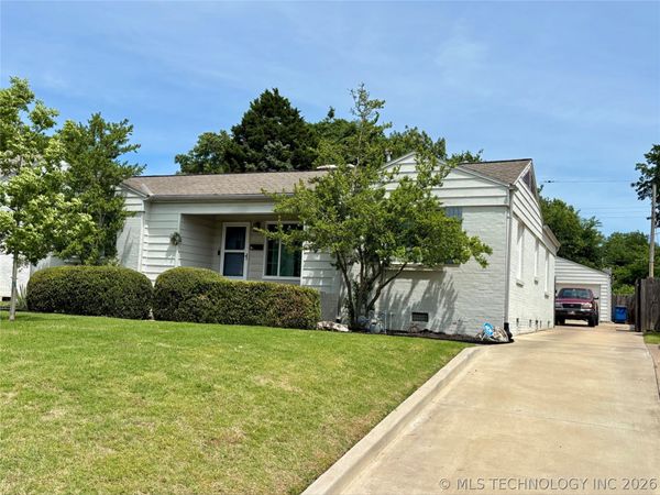927 S Toledo Avenue , Tulsa, OK 74112