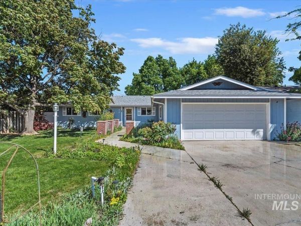 418 W Maple St, Caldwell, ID 83605