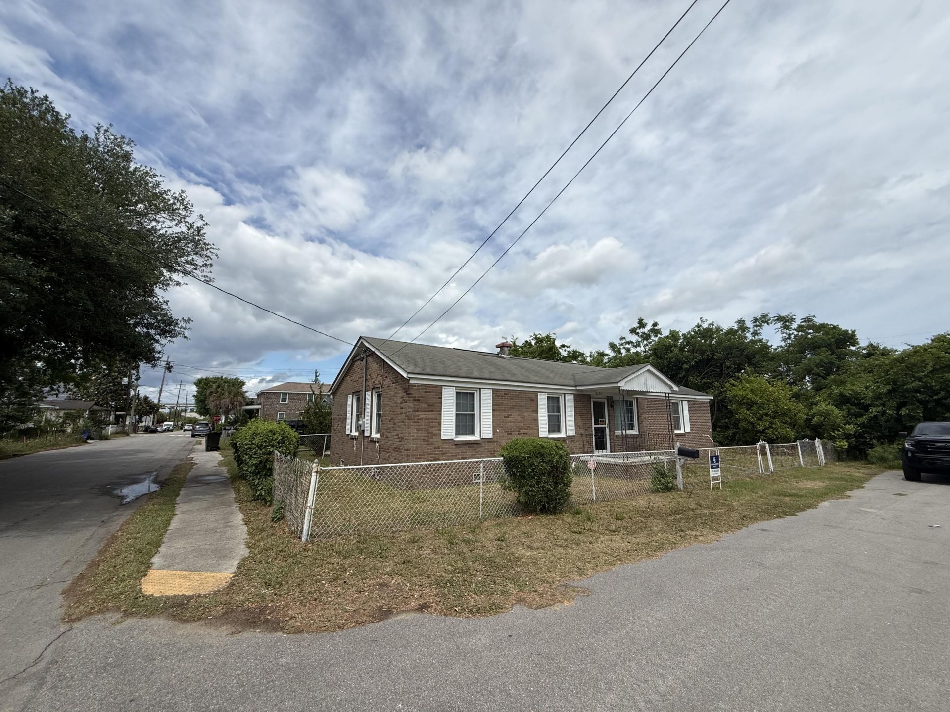 2208 Odessa Street Photo 11
