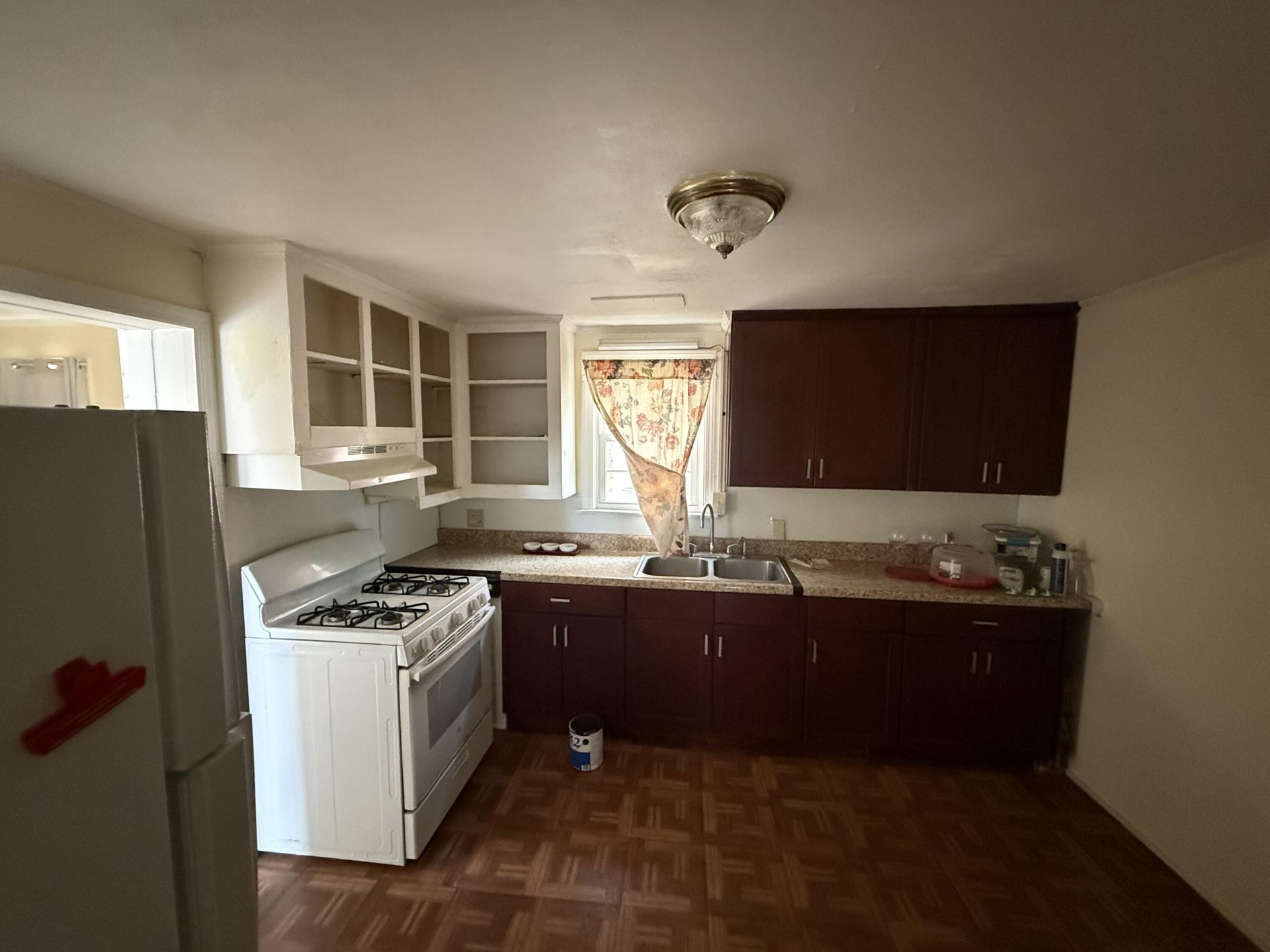 2208 Odessa Street Photo 2