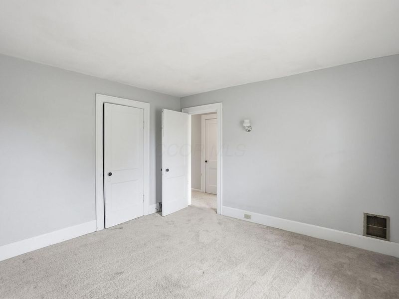 982 Olmstead Avenue, Columbus, OH 43201 Photo 15