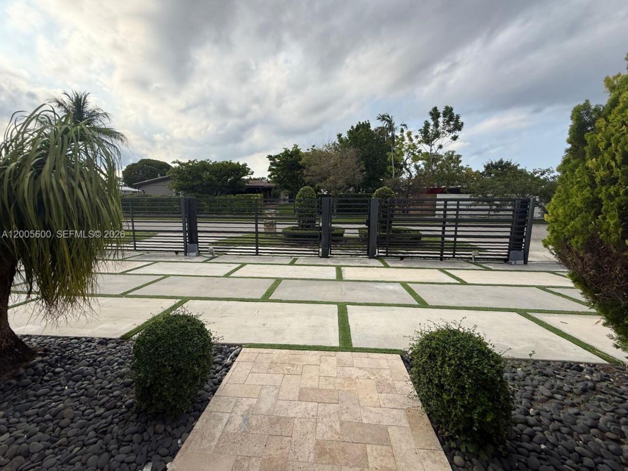 13412 SW 68th Ter, Miami, FL 33183 Photo