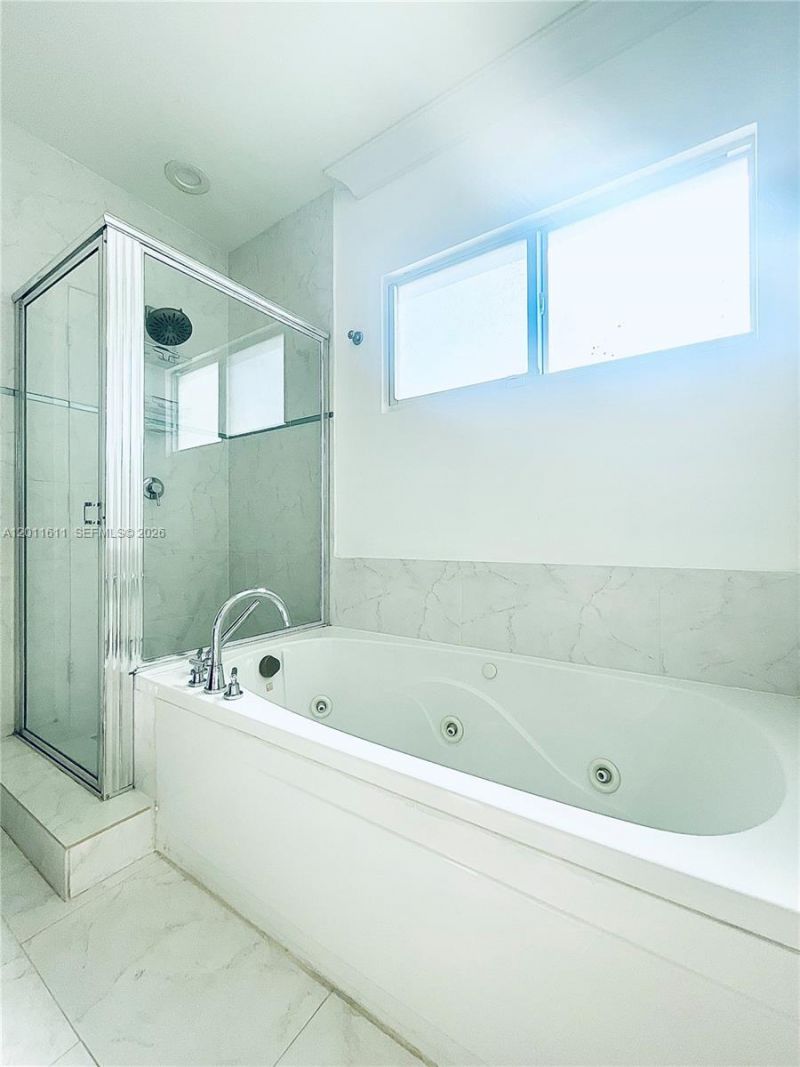 822 NE 19th Ave , Fort Lauderdale, FL 33304 Photo