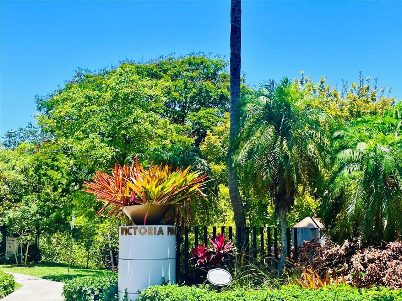 822 NE 19th Ave, Fort Lauderdale, FL 33304 Photo