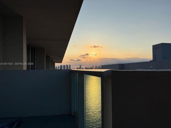 1200 West Ave, Unit PH22, Miami Beach, FL 33139