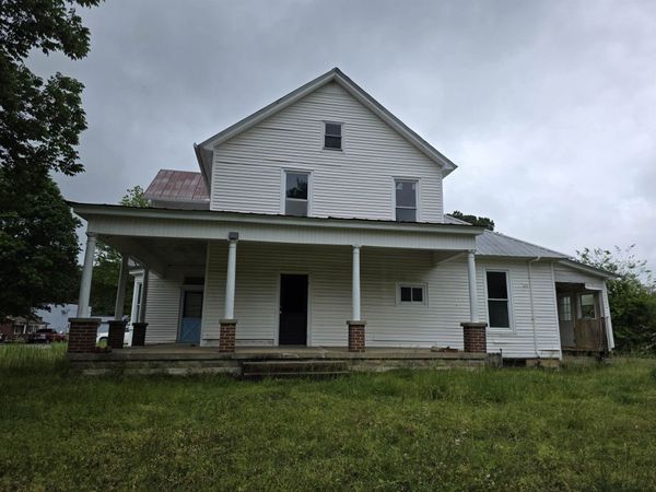 101 SLAYDEN AVE, Waverly, TN 37185