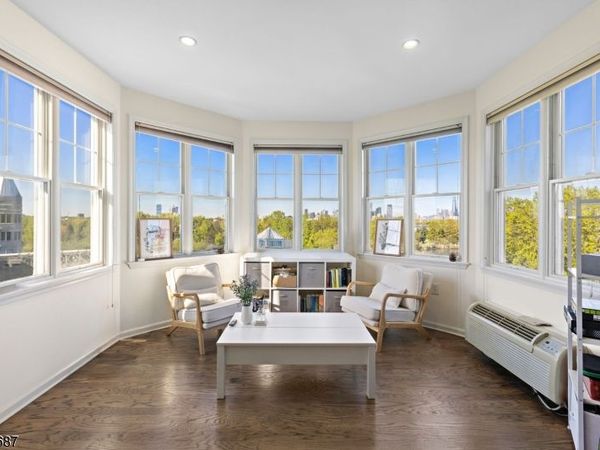 15 Freedom Way 404, Jersey, NJ 07305