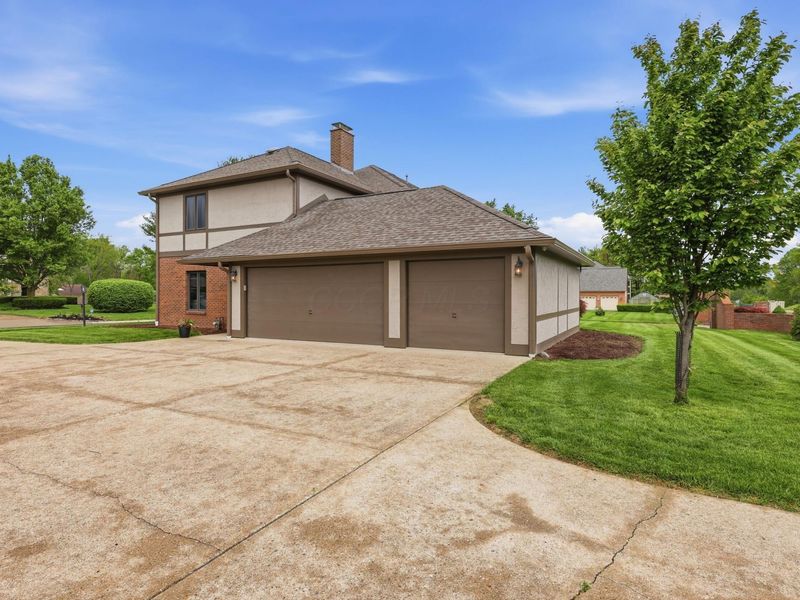 180 Stanwick Court, Newark, OH 43055 Photo 4