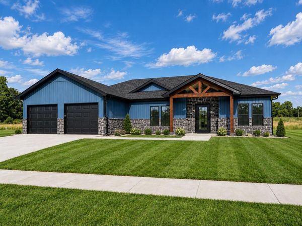 787 Vine Drive, Holts Summit, MO 65043
