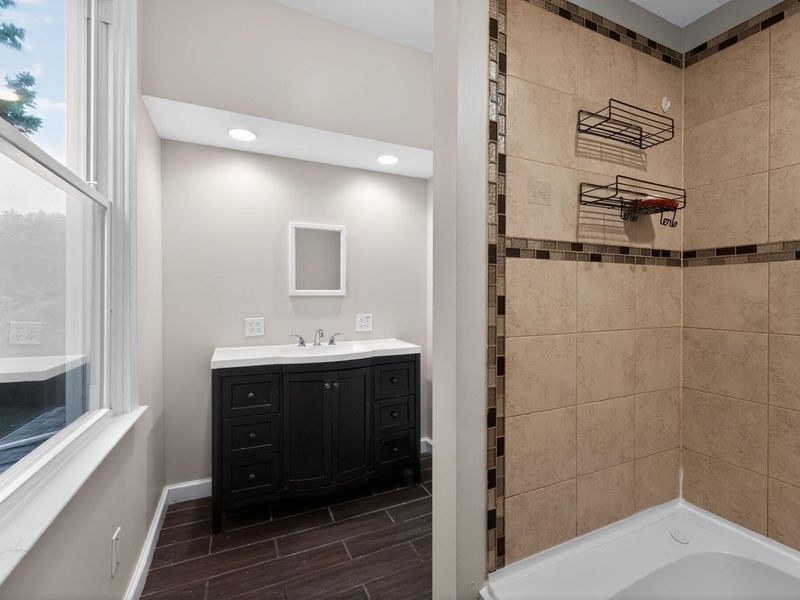 126 W 31st Street, Covington, KY 41015 Photo 28
