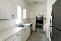 291 King Street photo 4