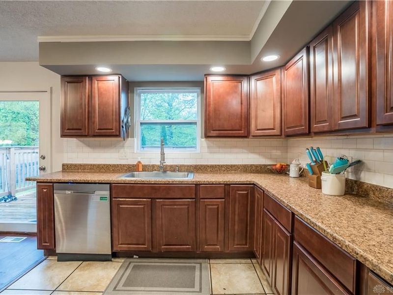 3443 Sunnyside Drive, Beavercreek, OH 45432 Photo 9