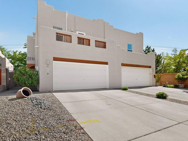 4736 Spanish Sun Avenue NE, Albuquerque, NM 87110