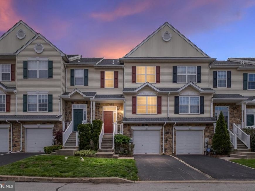 329 Glenn Rose Circle, King of Prussia, PA 19406 Main Photo
