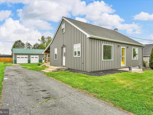 4381 DIVISION HIGHWAY, EAST EARL, PA 17519