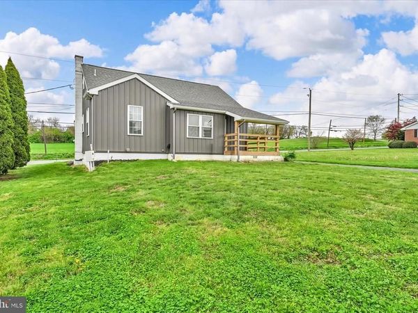 4381 DIVISION HIGHWAY, EAST EARL, PA 17519